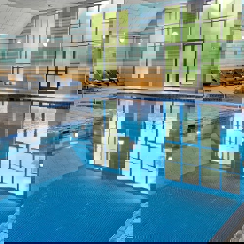 <p>POOL</p>